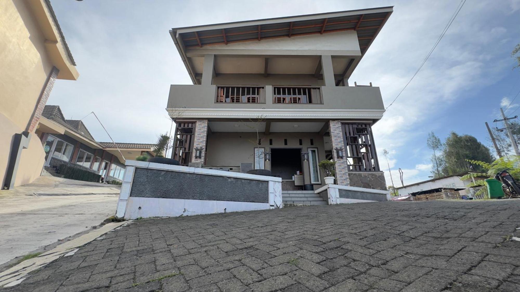 Sky View Bromo Guest House Ngadisari Экстерьер фото