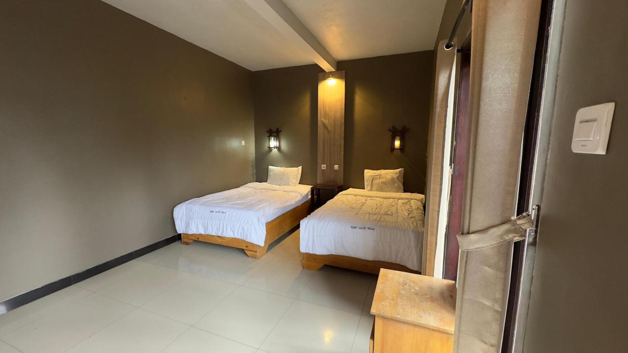 Sky View Bromo Guest House Ngadisari Экстерьер фото
